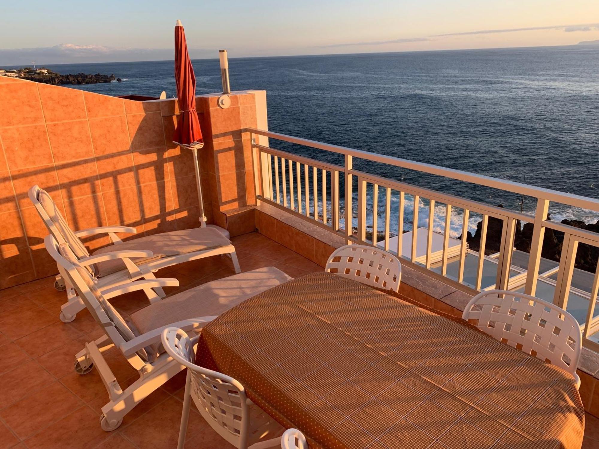 Vivienda Vacacional Con Vistas A La Gomera Y La Palma Puerto de Santiago  Exterior photo